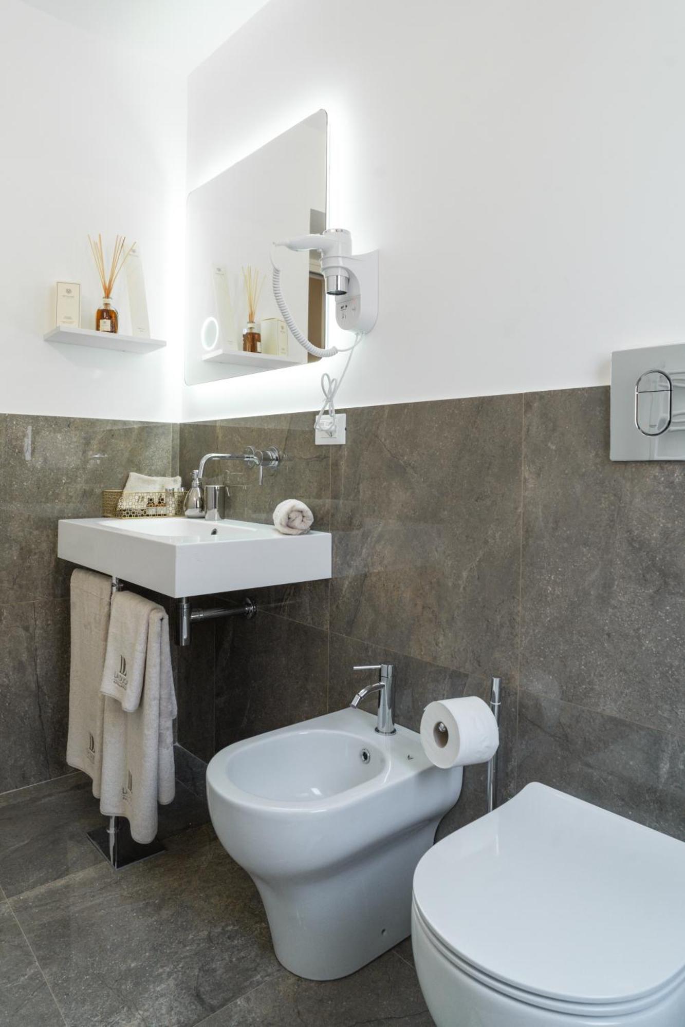La Duca Suites & Apartments Palermo Exteriör bild