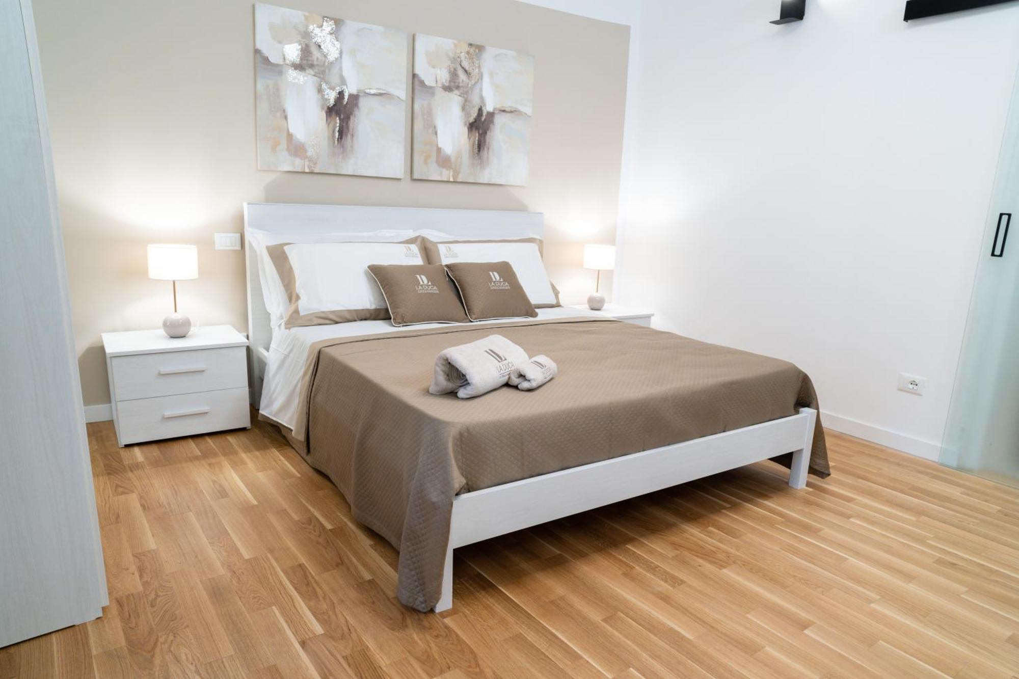 La Duca Suites & Apartments Palermo Exteriör bild